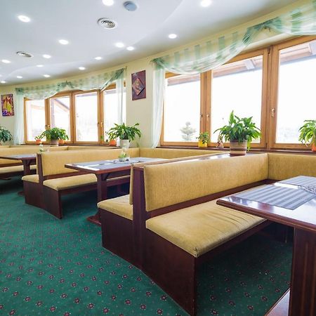 Hotel Euforia Nova Lesna Bagian luar foto