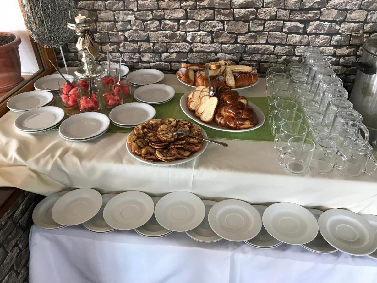 Hotel Euforia Nova Lesna Bagian luar foto