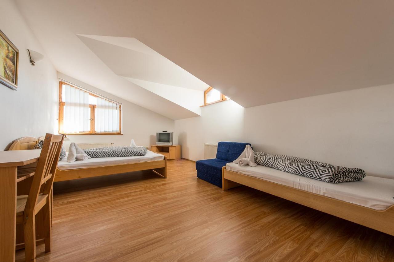 Hotel Euforia Nova Lesna Bagian luar foto